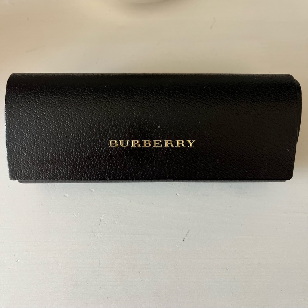 Burberry Tortoiseshell Sunglasses with Brown Lenses and Signature Check Arms - Picture 3 of 6